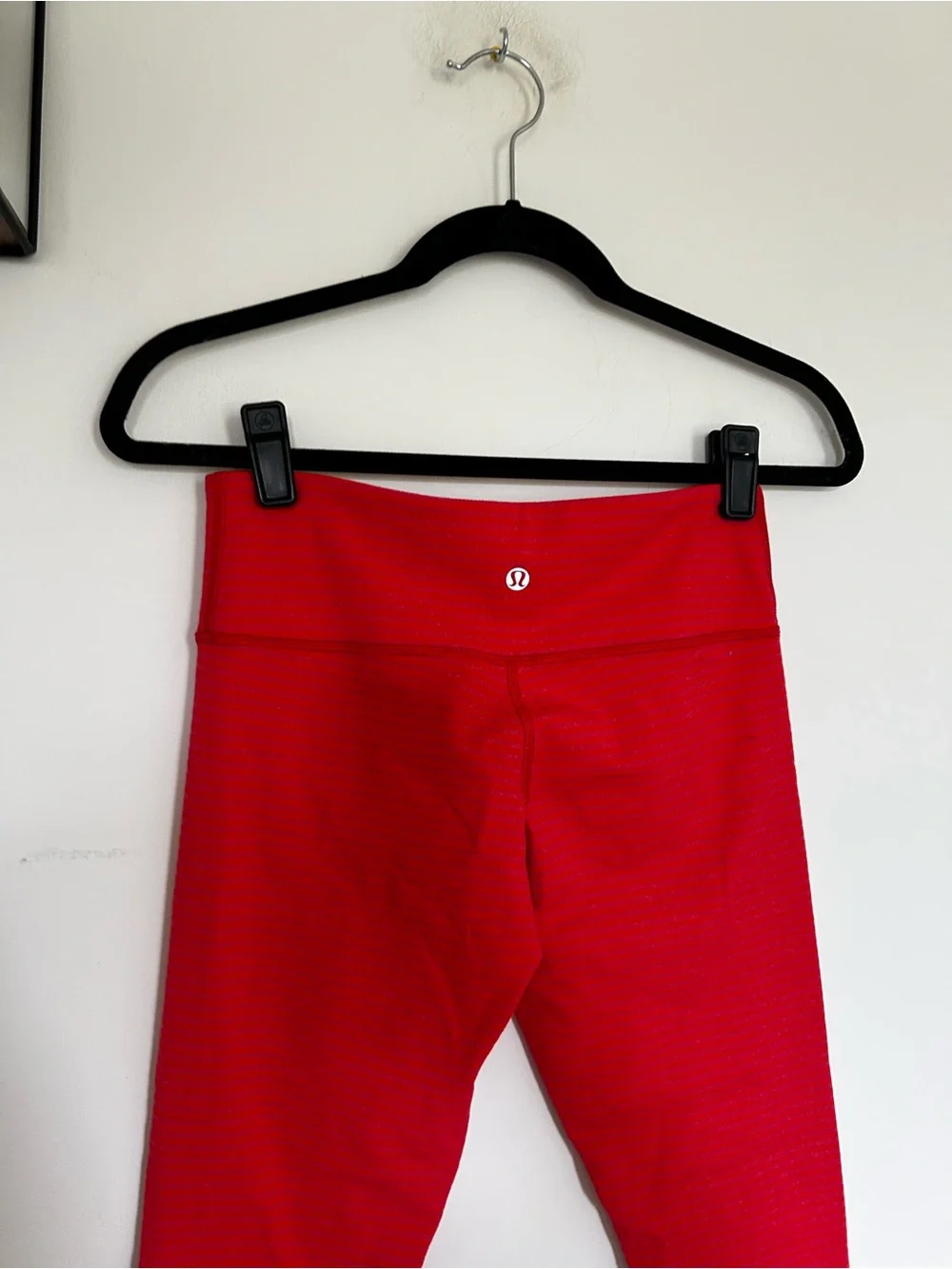 Lululemon Striped‎ Cropped Leggings Size 6